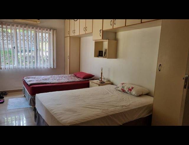 2 BEDROOM SIMPLEX FOR SALE IN ESCOMBE